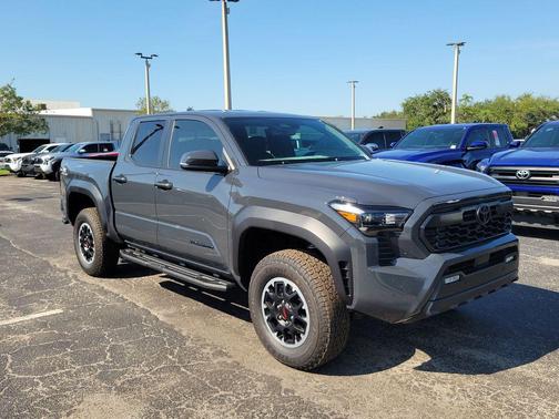 2025 Toyota Tacoma TRD Off Road