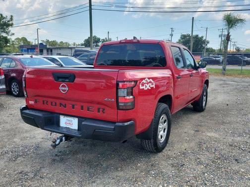 2022 Nissan Frontier S
