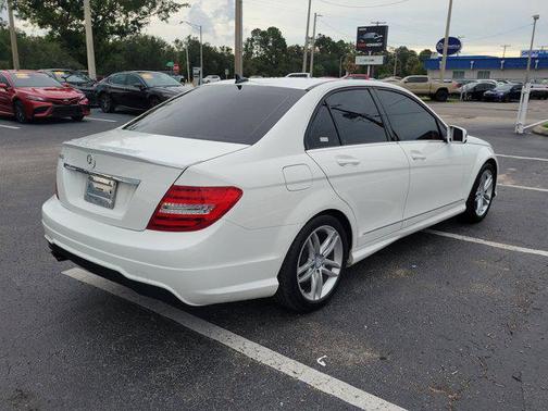 2013 Mercedes-Benz C-Class Luxury