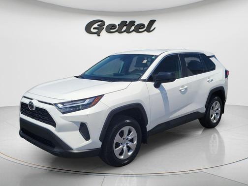 Ice Cap 2024 Toyota RAV4 LE