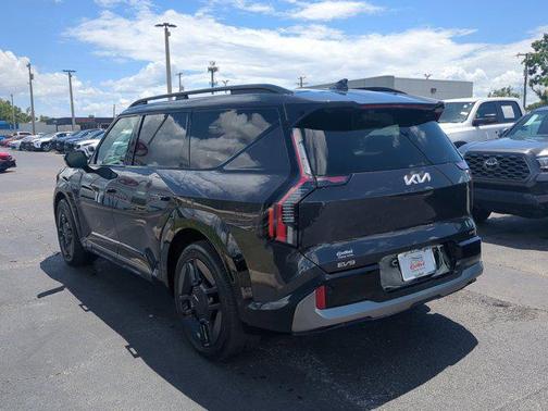 2024 Kia EV9 GT-Line