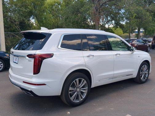 2021 Cadillac XT6 Premium Luxury AWD