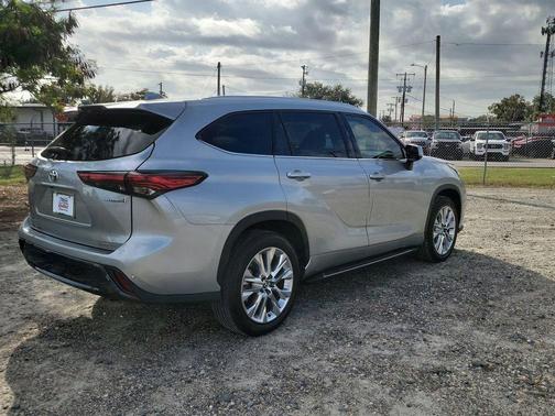 2023 Toyota Highlander Hybrid Limited