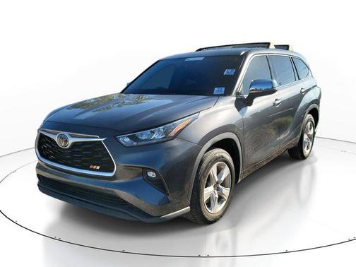 2020 Toyota Highlander LE