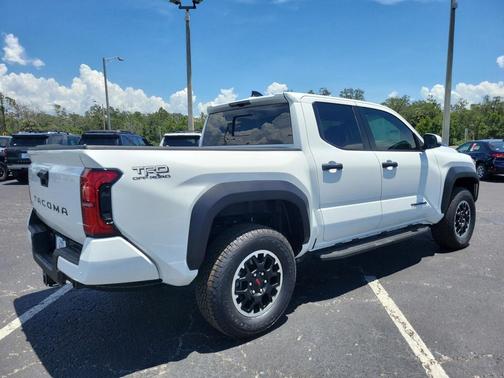 2025 Toyota Tacoma TRD Off Road