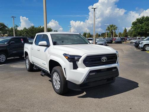 2025 Toyota Tacoma SR5