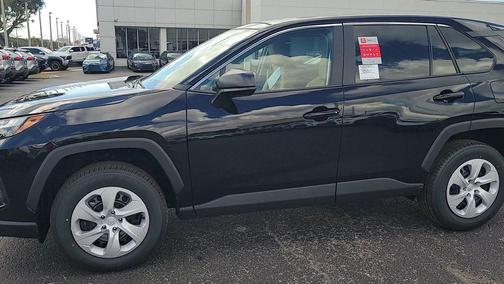 2025 Toyota RAV4 LE