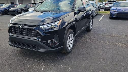 2025 Toyota RAV4 LE