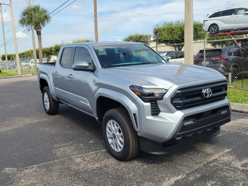 2025 Toyota Tacoma SR5