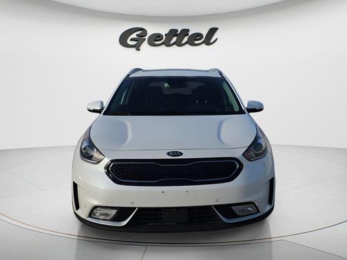 Snow White Pearl 2019 Kia Niro Touring
