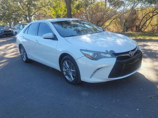 2015 Toyota Camry SE