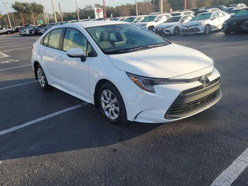 2025 Toyota Corolla LE