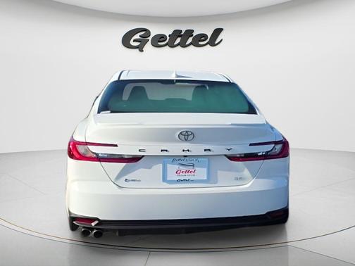 Ice Cap 2026 Toyota Camry SE