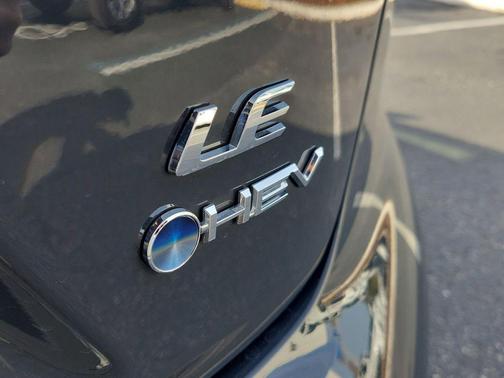 2025 Toyota Corolla Hybrid SE