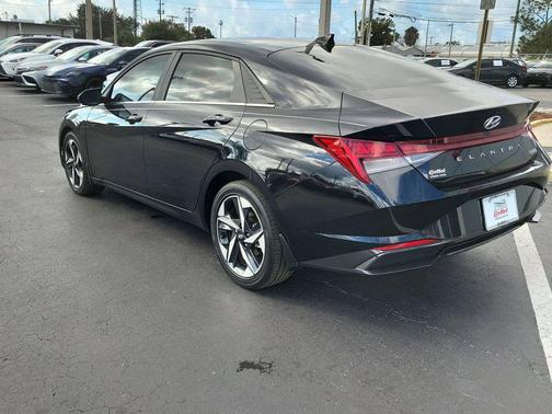 2023 Hyundai ELANTRA HEV Limited