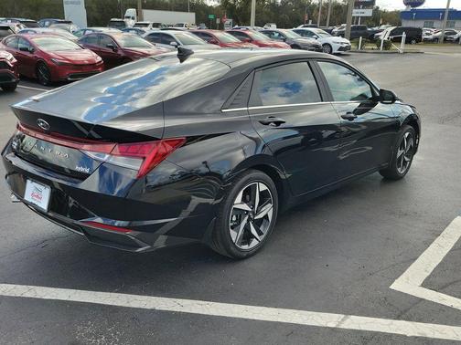 2023 Hyundai ELANTRA HEV Limited