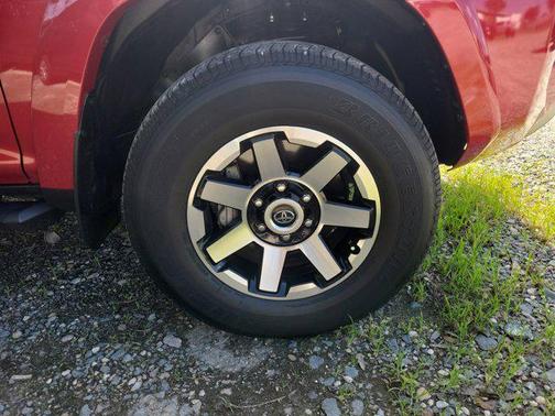2022 Toyota 4Runner TRD Off Road