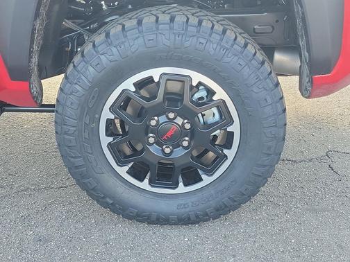 2025 Toyota Tacoma TRD Off Road