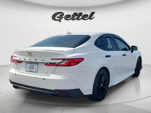 Ice Cap 2025 Toyota Camry SE