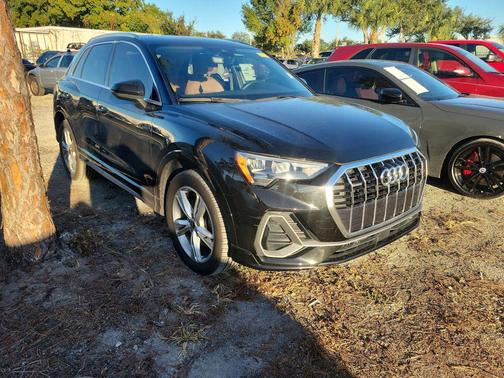 2021 Audi Q3 45 S line Premium