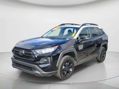 2021 Toyota RAV4 SE