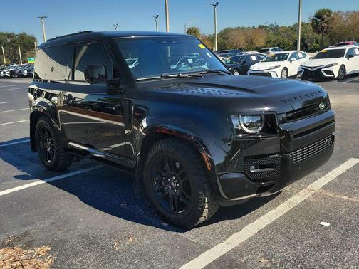 2022 Land Rover Defender 90 X-Dynamic S