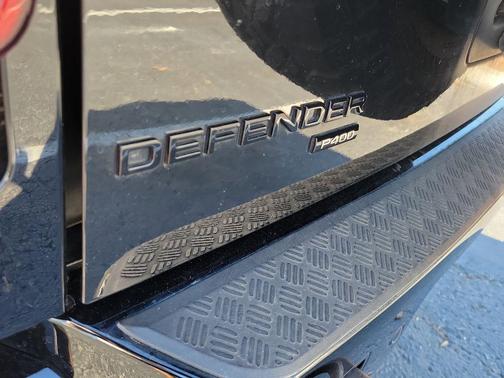 2022 Land Rover Defender 90 X-Dynamic S