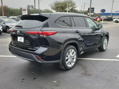 2023 Toyota Highlander Limited
