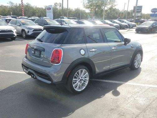 2023 MINI Hardtop Cooper S