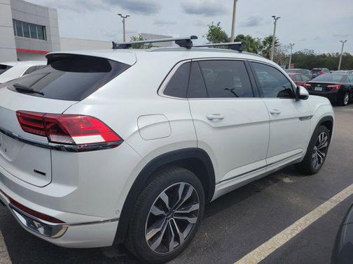 2022 Volkswagen Atlas Cross Sport 3.6L V6 SEL Premium R-Line