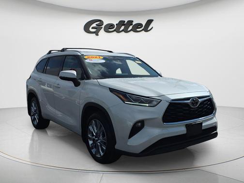 Blizzard Pearl 2021 Toyota Highlander Limited