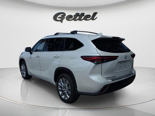 Blizzard Pearl 2021 Toyota Highlander Limited