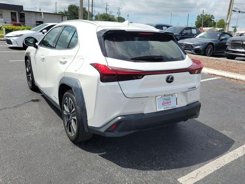 2019 Lexus UX 250h Luxury