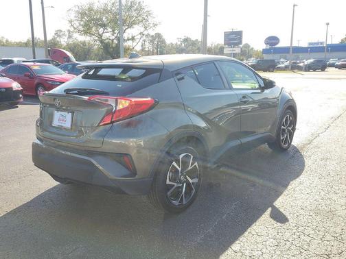 2021 Toyota C-HR XLE