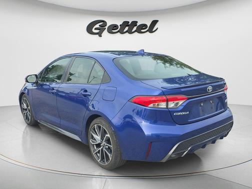Blue Crush Metallic 2021 Toyota Corolla SE