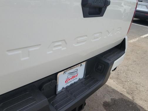 2025 Toyota Tacoma SR5