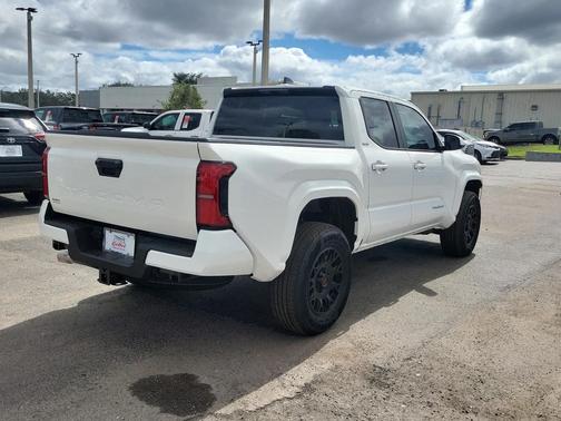 2025 Toyota Tacoma SR5