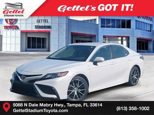 2022 Toyota Camry SE