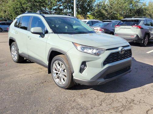 2019 Toyota RAV4 XLE Premium