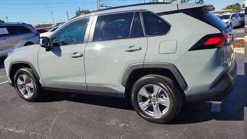 2023 Toyota RAV4 Hybrid XLE