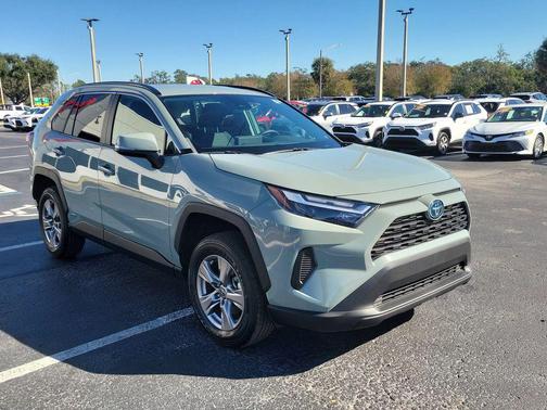2023 Toyota RAV4 Hybrid XLE