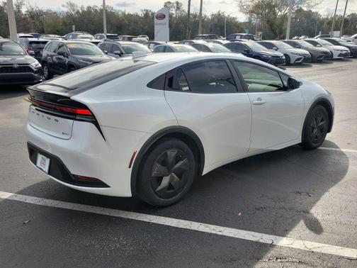 2023 Toyota Prius LE