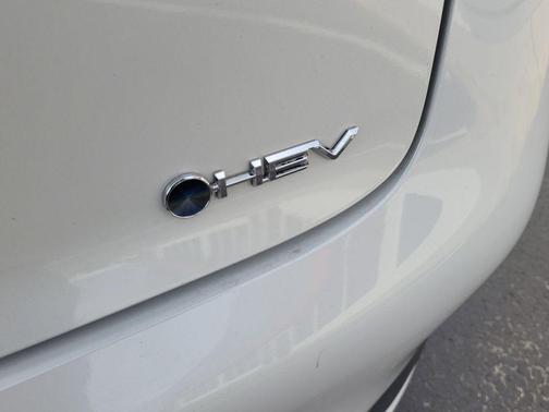 2023 Toyota Prius LE