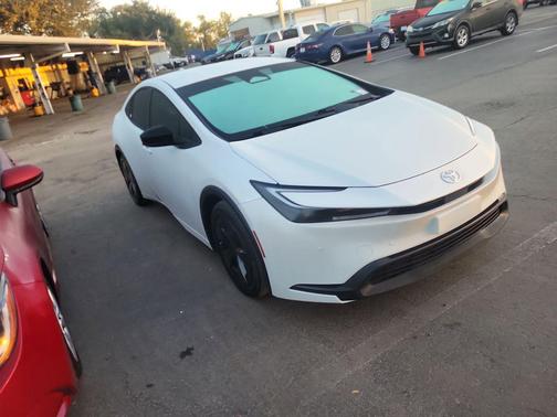 2023 Toyota Prius LE