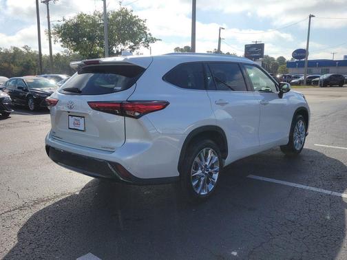 2023 Toyota Highlander Limited