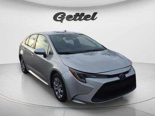 Classic Silver Metallic 2022 Toyota Corolla LE