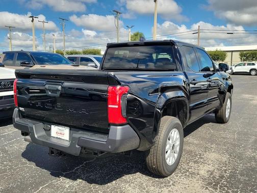 2025 Toyota Tacoma SR