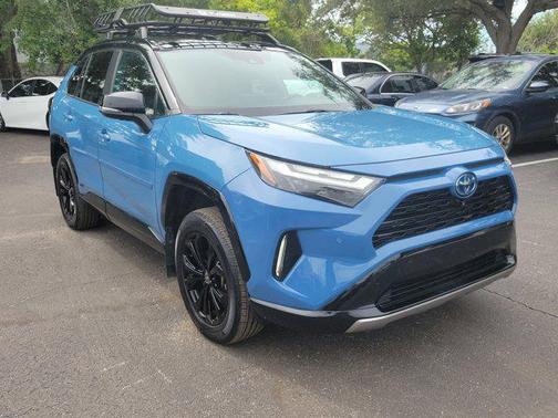 2023 Toyota RAV4 Hybrid SE