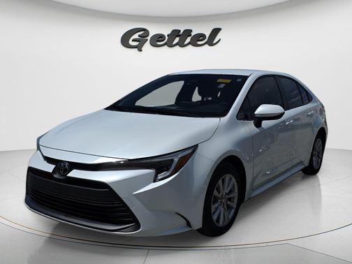 Wind Chill Pearl 2026 Toyota Corolla Hybrid SE