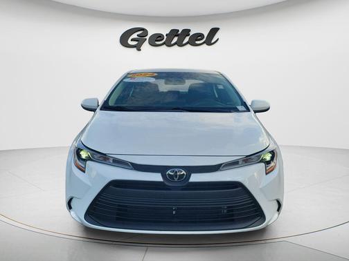 Ice Cap 2024 Toyota Corolla LE